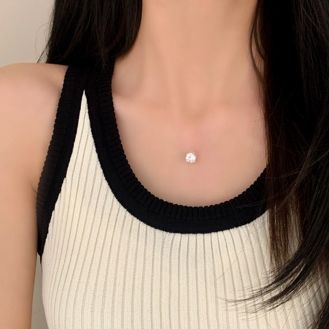 Unsichtbare Schwebende Halskette Runder Zirkonia Anhänger Kupfer Transparente Nylonschnur Minimalistischer Schmuck Damen