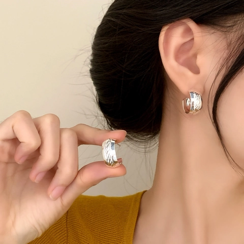 Pendientes De Aro En Forma De C Cobre Con Poste De Plata Esterlina 925 Rayas Diagonales Minimalista Vintage Mujer