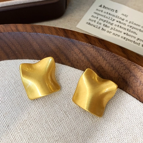 Pendientes Geométricos Onda Irregular Minimalista Latón Cepillado Mate Con Poste De Latón