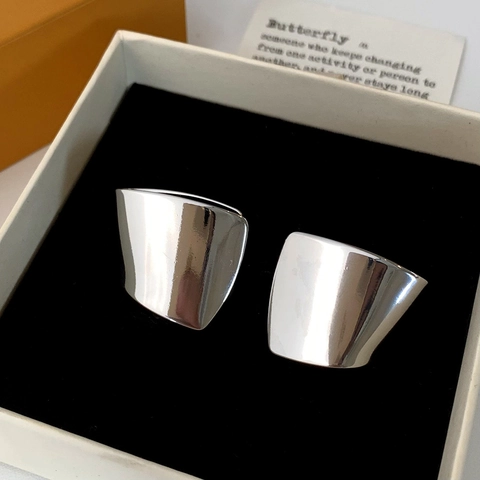 Boucles D'oreilles Géométriques Avec Tige En Cuivre Poli Ton Argent Carré Incurvé Design Minimaliste