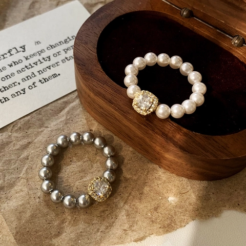 Vintage Beaded Imitation Artificial Pearl Ring With Square Zircon Inlaid Elastic Finger Band Elegant Jewelry Gift For Women
