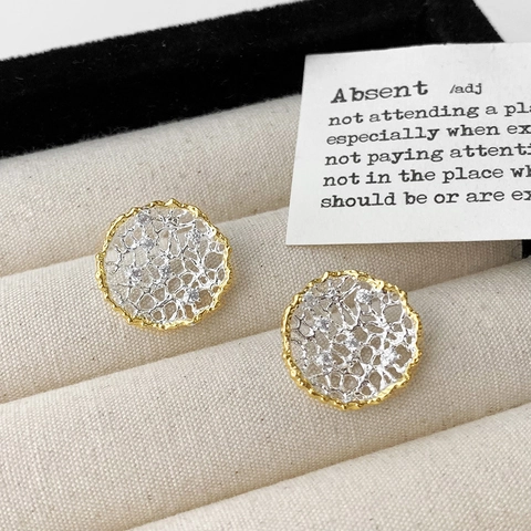 Pendientes De Botón Redondos De Encaje Hueco Bicolor Oro Plata Cobre Con Circón Elegante Joyería De Nicho Vintage Francés Mujer