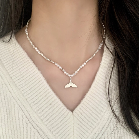 French Elegant Whale Tail Pendant Necklace With Faux Artificial Pearl And Silver Tone Irregular Beads Enamel Choker For Women
