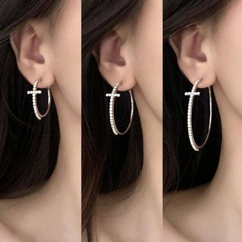 Kreuz Hoop Ohrringe Kupfer Mit Zirkonia Funkelnd Geometrisches Design Für Frauen Gold Silber Plattiert Schickes Accessoire