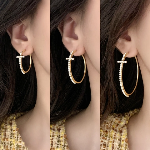 Kreuz Hoop Ohrringe Kupfer Mit Zirkonia Funkelnd Geometrisches Design Für Frauen Gold Silber Plattiert Schickes Accessoire