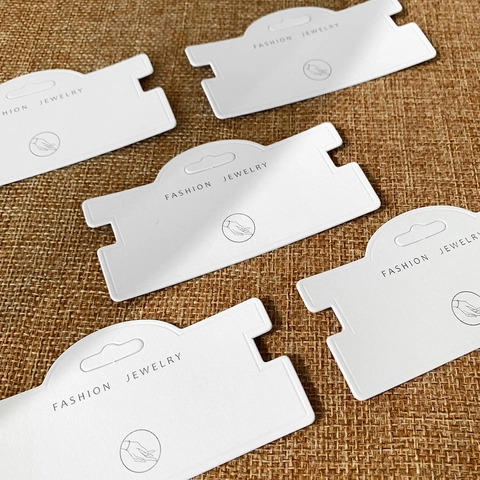 Cartellini Per Esposizione Gioielli In Cartoncino Bianco Per Bracciali Collane Con Foro Per Appendere E Intagli Laterali Etichette