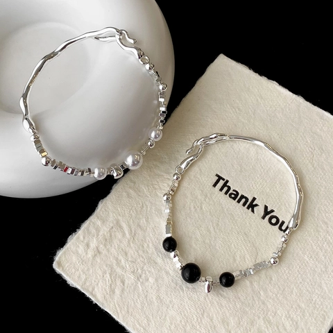 Bracelet Argenté Minimaliste Künstliche Perles Agate Pour Femme Jonc Géométrique Ondulé Bijou De Main Unique Accessoire Mode