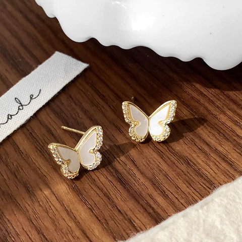 Vlinder Oorknopjes Verguld Koper Micro Pavé Zirkoon Witte Schelp Dainty Minimalistische Zoete Sieraden Vrouwen