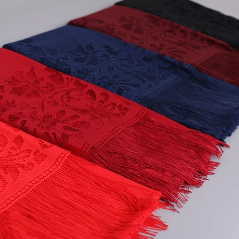 Châle en Dentelle Florale Ajourée pour Femmes Avec Glands Long Élégant Hijab en Polyester pour Mariage Fête