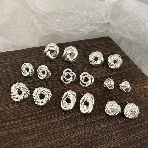 Orecchini A Lobo Con Nodo Intrecciato Rame Placcato Argento Con Perno In Argento Sterling 925 Gioielli Da Donna