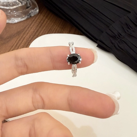 Vintage Style Copper Ring For Women With Oval Black Zircon And Micro Pave White Zirconia Adjustable Open Jewelry