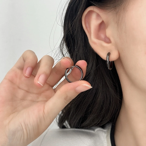 Gehamerde Koperen Oorringen 18K Verguld Eenvoudige Geometrische Stijl Veelzijdige Damessieraden Modeaccessoire