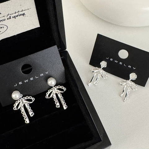 Boucles Oreilles Nœud Élégantes Avec Tige En Cuivre Dentelle Ajourée Künstliche Perle Coquille Fleur Style Doux Accessoires Femmes