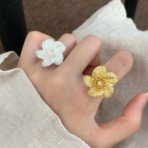 Large Flower Ring Copper Hammered Textured Adjustable Open Zircon Inlaid Elegant Jewelry For Women