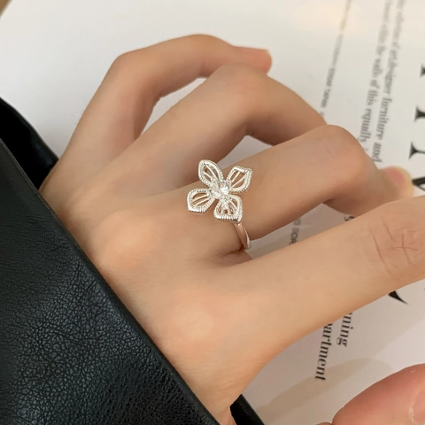 Anello Aperto Fiore Cavo Rame Placcato Argento Zirconia Cubica Design Petalo Regolabile Gioielli Minimalisti Per Donne