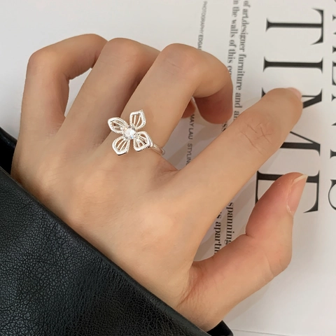 Anello Aperto Fiore Cavo Rame Placcato Argento Zirconia Cubica Design Petalo Regolabile Gioielli Minimalisti Per Donne