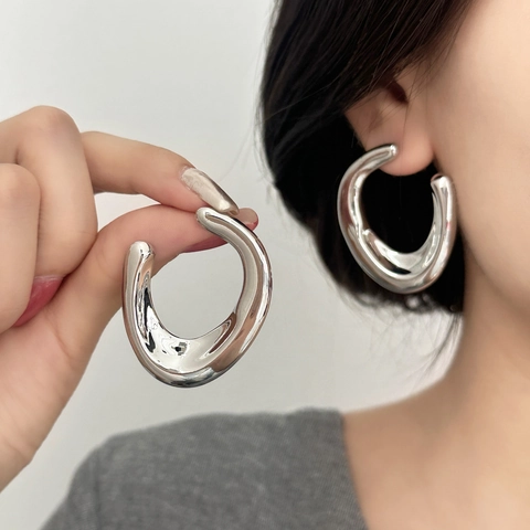 Orecchini A Lobo Irregolari A Forma Di C Rame Placcato Oro 18K Lucido Specchio Gioielli Geometrici Minimalisti Donna