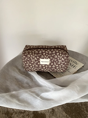 Women French Vintage Floral Quilted Cotton Cosmetic Bag Large Capacity Portable Travel Toiletry Storage Pouch Zipper Organizer