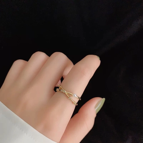 Elegante Kruis Dubbellaagse Open Ring Met Kunstparel En Zirkonia Verguld Verstelbare Sieraden Voor Dames