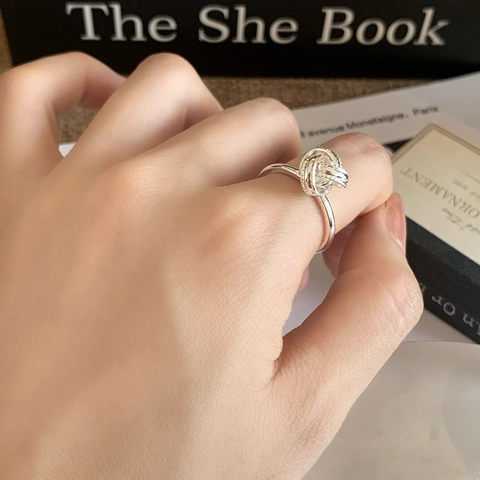 Minimalist Love Knot Adjustable Ring For Women Intertwined Geometric Copper Finger Jewelry Chic Vintage Style