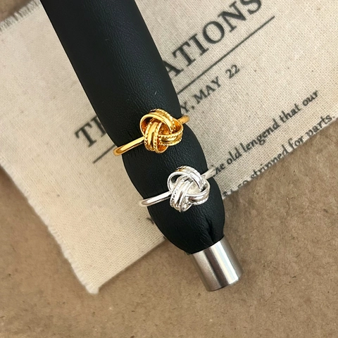Minimalist Love Knot Adjustable Ring For Women Intertwined Geometric Copper Finger Jewelry Chic Vintage Style