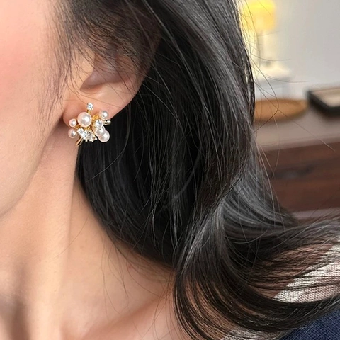 Elegant Artificial Pearl Cubic Zirconia Cluster Stud Earrings Flower Shape Irregular Luxury Jewelry For Women