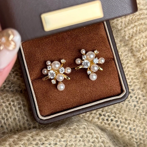 Elegant Artificial Pearl Cubic Zirconia Cluster Stud Earrings Flower Shape Irregular Luxury Jewelry For Women