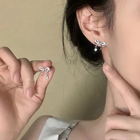 Pendientes Largos De Cobre Color Plata Con Lazo De Circonita Cúbica Cinta Brillante Accesorio Elegante Para Mujer