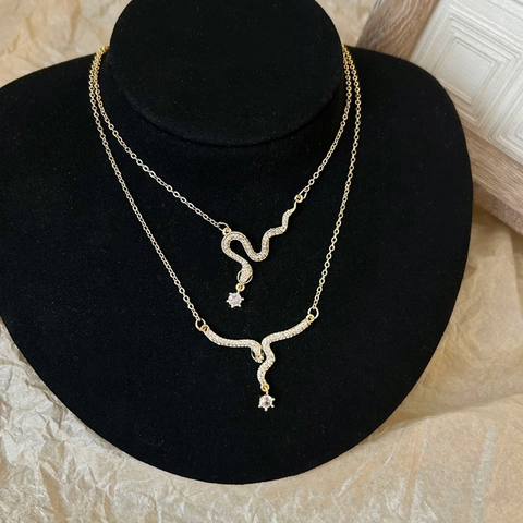 Collana Pendente Serpente Rame Placcato Oro Forma Animale Micro Pavé Zircone Catena Di Clavicola Elegante Da Donna