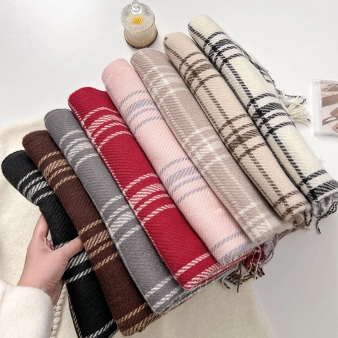 Women's Vintage Plaid Tassel Scarf Thick Warm Winter Scarf Large Shawl Wrap Polyester Fashion Neck Warmer Accessories