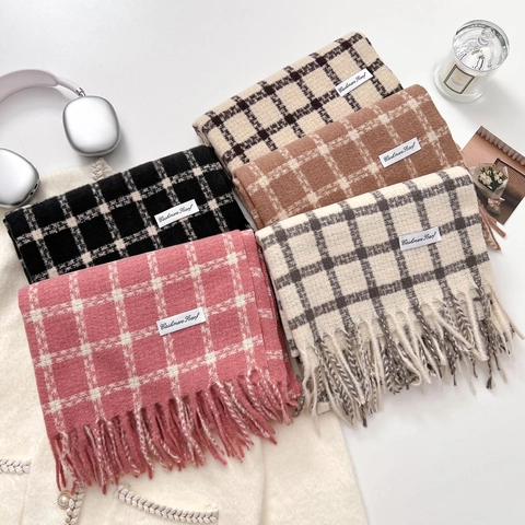 Women's Thick Warm Winter Scarf Classic Plaid Pattern Long Tassel Shawl Wrap Soft Polyester Imitation Cashmere Scarf