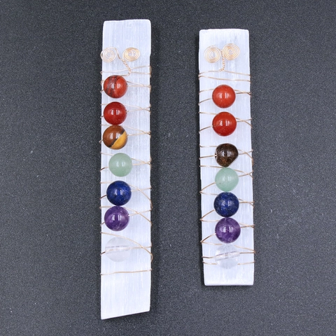 Bastone di Selenite Naturale Fatto a Mano Con 7 Pietre Curative Chakra Ornamento di Cristallo Avvolto nel Filo Per Yoga Meditazione