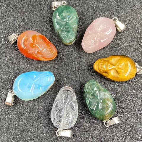 Hand Carved Skull Pendant Necklace Natural Gemstone Crystal Gothic Punk Jewelry For Men Women Halloween Gift