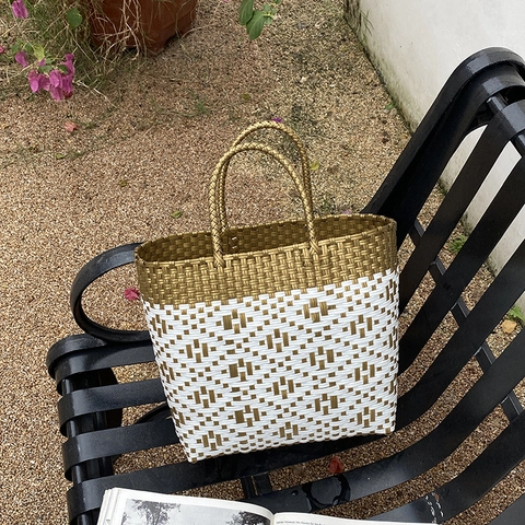 Gewebte Einkaufstasche PVC Geometrisches Muster Große Kapazität Strandurlaub Urlaub Korb Handtasche Damen Stilvoll