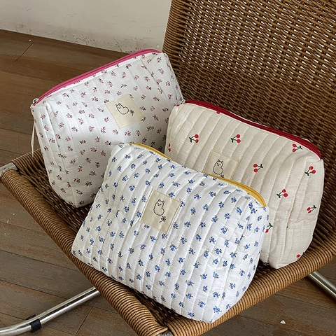 Borsa Per Cosmetici In Cotone Trapuntato Stampa Floreale Ciliegia Pochette Da Trucco Con Toppa Alpaca Chiusura Lampo Portatile Per Donna