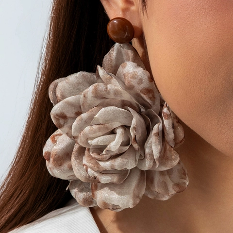 Vintage Camellia Flower Earrings Large Fabric Leopard Print Stud Earrings Exaggerated Floral Ear Jewelry For Women Party Fashion Accessories