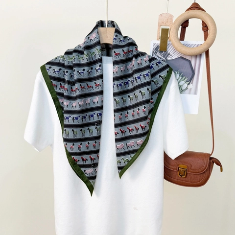 Elegant Square Scarf Horse Print Striped Satin Satin Like Fashion Hair Wrap Equestrian Style For Women