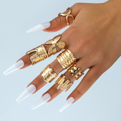 Anillos De Aleación Color Oro Mariposa Hueca Textura Martillada Irregular Diseño Ajustable Moda Joyería Para Mujer