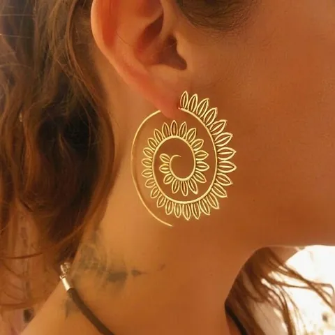 Alloy Spiral Hoop Earrings Vintage Bohemian Ethnic Style Hollow Leaf Pattern Jewelry Women
