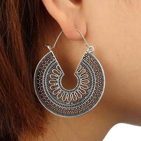 Bohemian Ethnic Hollow Out Round Disk Earrings Retro Alloy Jewelry For Women With Iron Earring Post