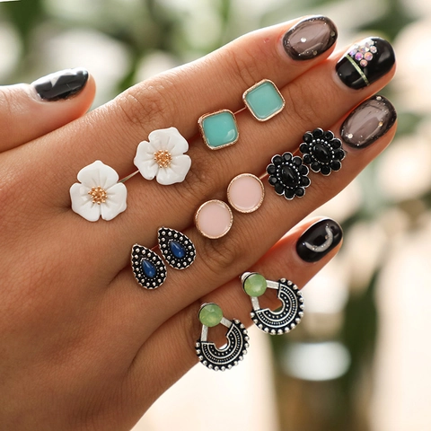 Legierung Ohrringe Mit Edelstahl Ohrstecker Weiße Blume Boho Wassertropfen Geometrisch Vintage Mode Verschiedene Designs