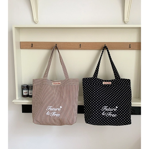 Große Kapazität Polyester Tragetasche Gestreift Gepunktet Stickerei Buchstaben Lässige Schultertasche Für Frauen