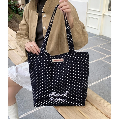 Große Kapazität Polyester Tragetasche Gestreift Gepunktet Stickerei Buchstaben Lässige Schultertasche Für Frauen