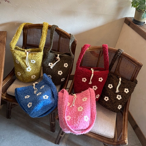 Women's Handmade Knit Plush Flower Embroidered Bucket Bag Drawstring Shoulder Crossbody Bag Casual Fleece Handbag