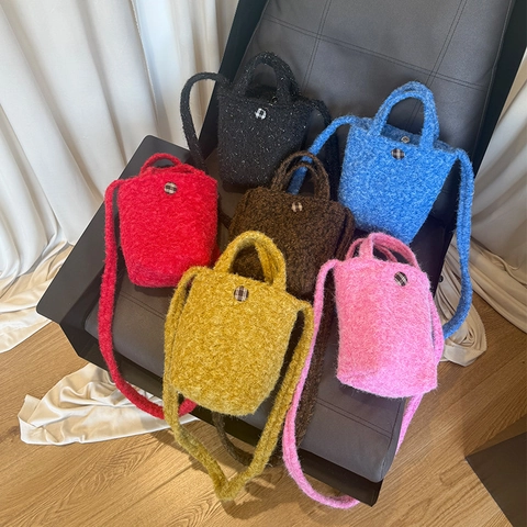Borsa A Tracolla In Peluche Mini Tote Lana D'agnello Con Bottone A Quadri Chiusura Magnetica Inverno Donna