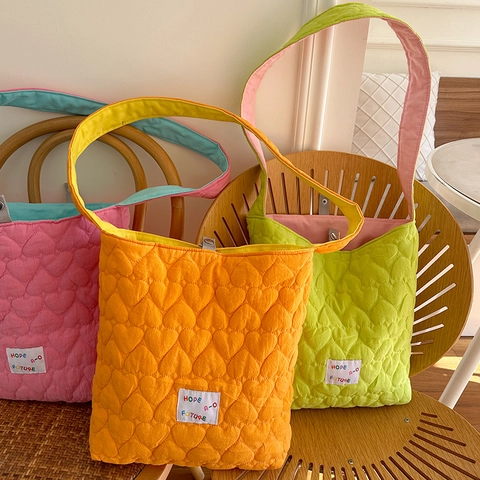 Women Quilted Heart Crossbody Bag Reversible Large Capacity Polyester Shoulder Bag Colorblock Casual Ins Style