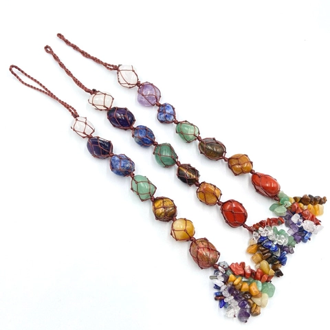 Natuurlijke 7 Chakra Genezende Kristalsteen Hangend Ornament Handgemaakte Gevlochten Koord Trommelsteen Hanger Voor Auto Huis Decor