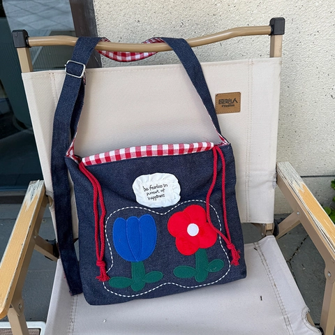 Borsa a Tracolla Casual in Denim da Donna Con Applicazione Ricamo Floreale e Coulisse Per Vacanze e Quotidiano