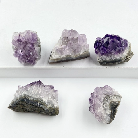 Amas d'Améthyste Naturelle Pierre Brut Spécimen Minéral Pour Création de Bijoux Cristal Guérison Violet Amas de Quartz Irrégulier Maison