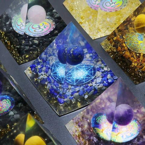 Orgonite Energy Pyramid Resin Natural Crystal Amethyst Tiger's Eye Healing Stone Tree Of Life Spiritual Meditation Home Office Decor Ornament